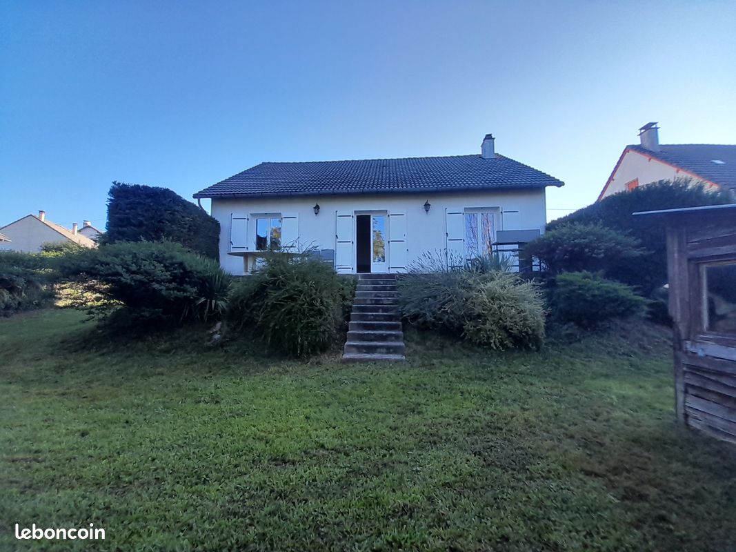 Maison 4 pièces 88 m² · à Crandelles · 88 m² · 675 €/mois