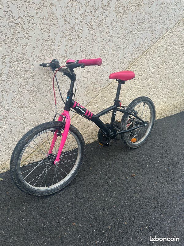Vélo B twin enfant Noir et rose Vélos