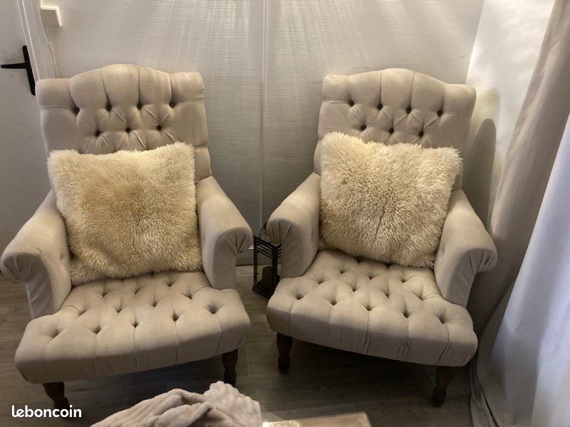 Fauteuil et chaises (image 2)