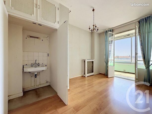 Appartement 5 pièces 187 m² — 14