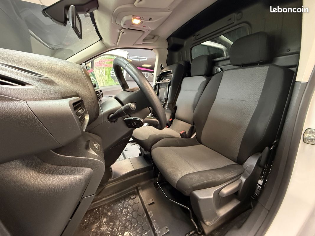 CITROEN BERLINGO Taille M BlueHDi 100 BVM Shine / ENTRETIEN COMPLET (image 34)