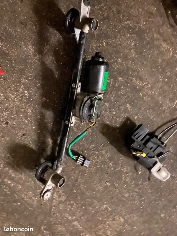 Moteur essuie glace Hyundai i20 (image 1)