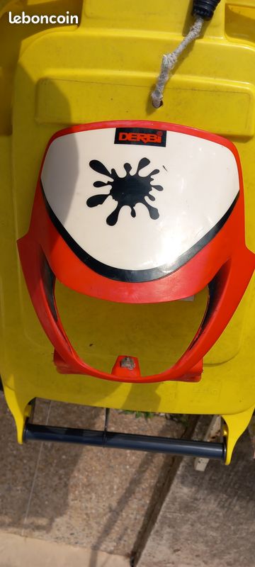 Cache phare Derbi (image 1)