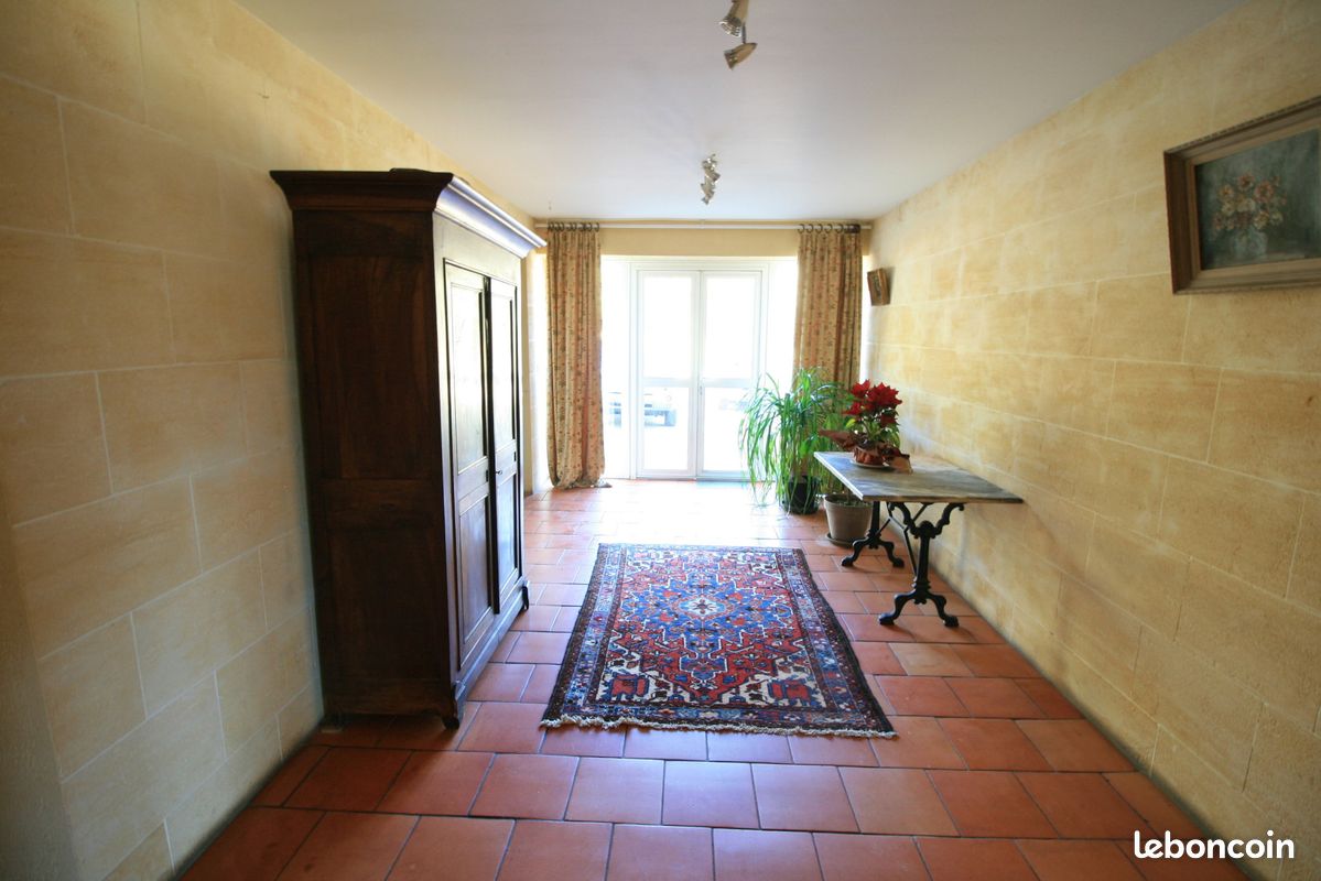 Propriété 10 pièces 346 m² (image 8)