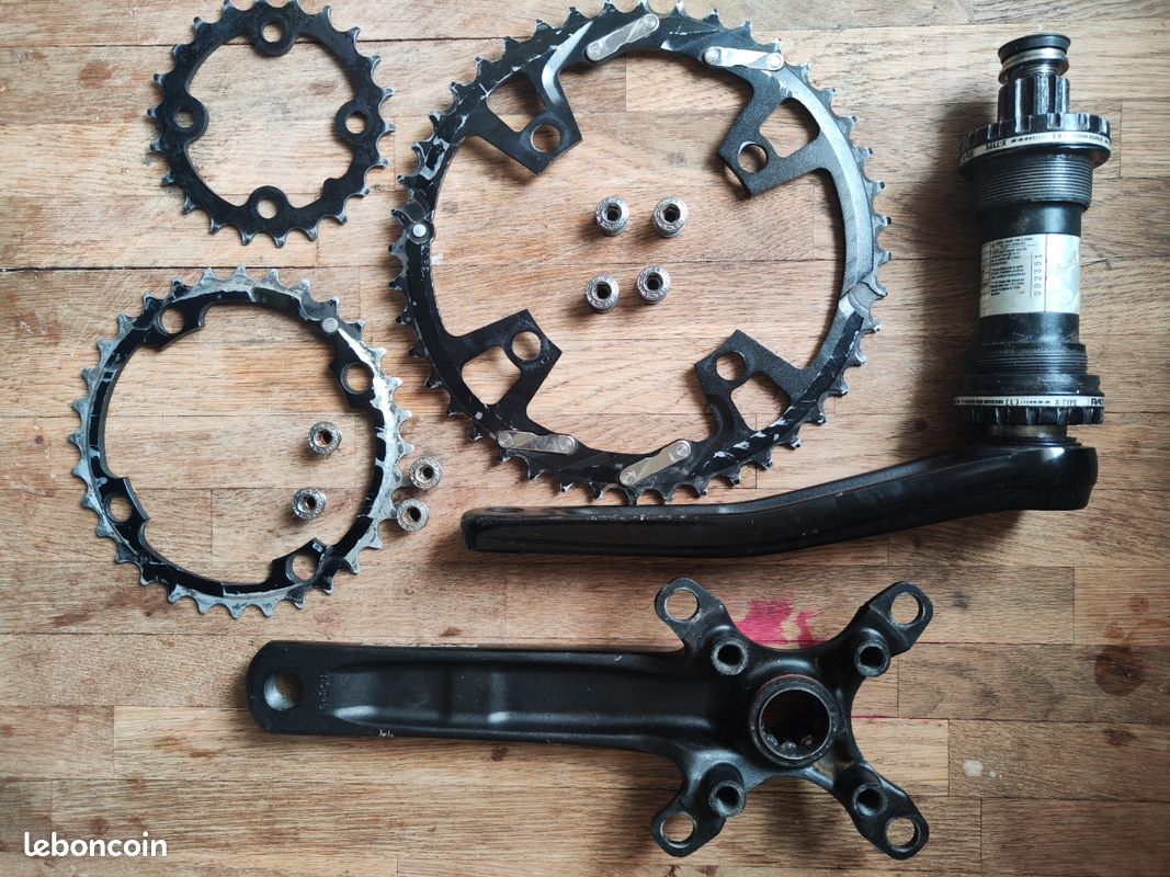 Pédalier Vélo Race Face Forgé Triple 110/74 BCD - Longueur 175 Mm Noir