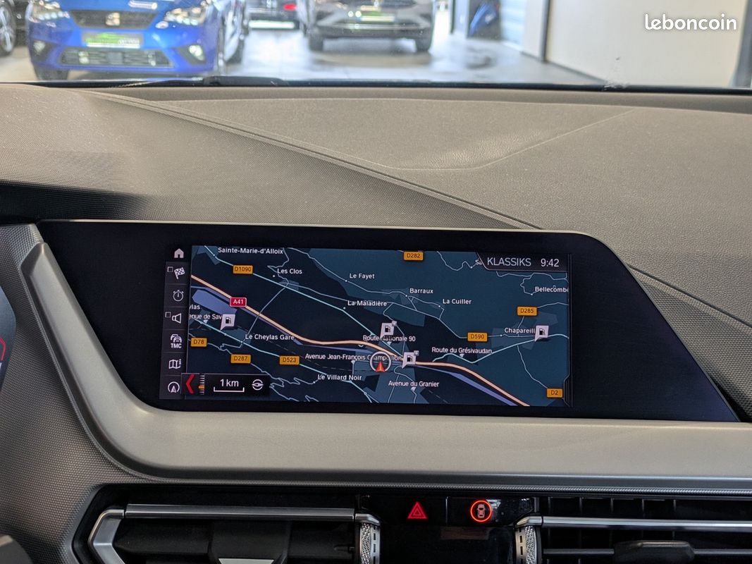 BMW SERIE 1 F40 118i 140cv DKG7 Lounge / GPS / Caméra de recul / Bluetooth (image 12)
