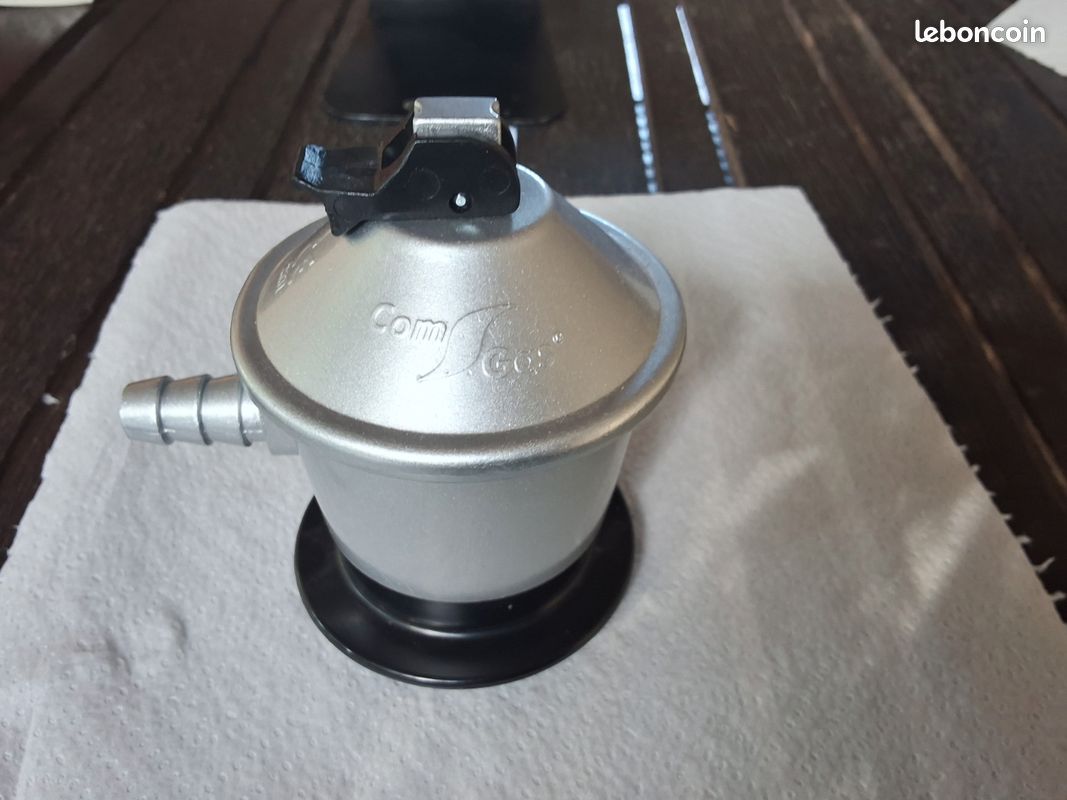 Régulateur de Gaz Butane/Propane | À Usage Domestique | Régulateur pour Bouteille de Butane | 30 Bar - U: 1 (image 3)