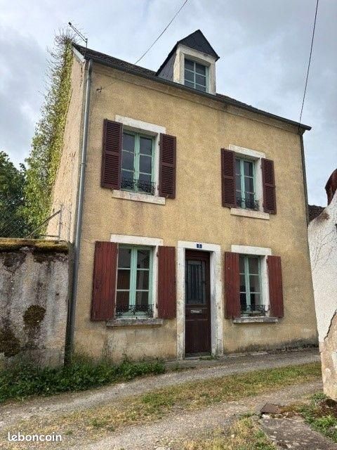 Maison 4 pièces 67 m² · à Lignières · 67 m² · 19 080 €