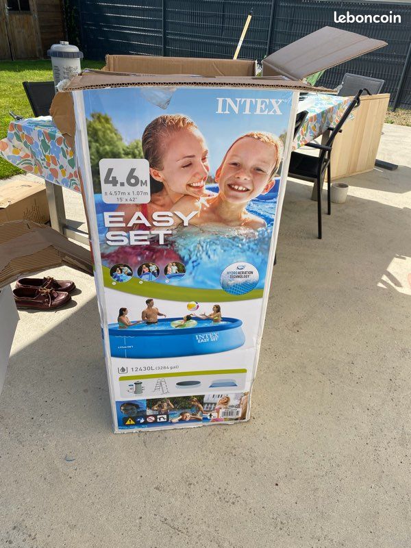 Piscine INTEX EASY SET (image 1)