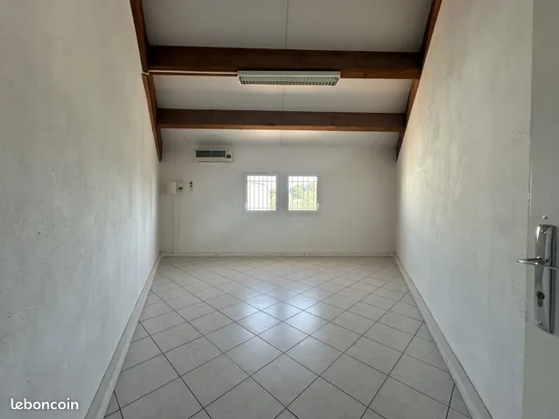 Annonce location Bureau lambesc