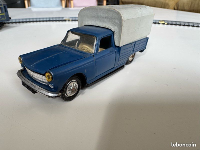 NOREV FRANCE RÉF 51 : Peugeot 404 Berline Presse Norev (Toit ouvrant - orange) EUR 47,49 - FR