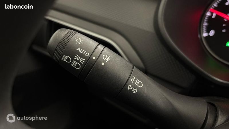 Dacia Sandero 1.0 SCe 65ch Essential (image 23)
