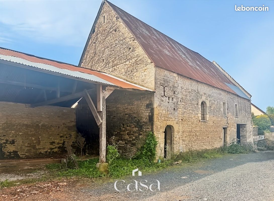 Maison 1 pièce 160 m² · à Le Fresne-Camilly · 160 m² · 114 000 €