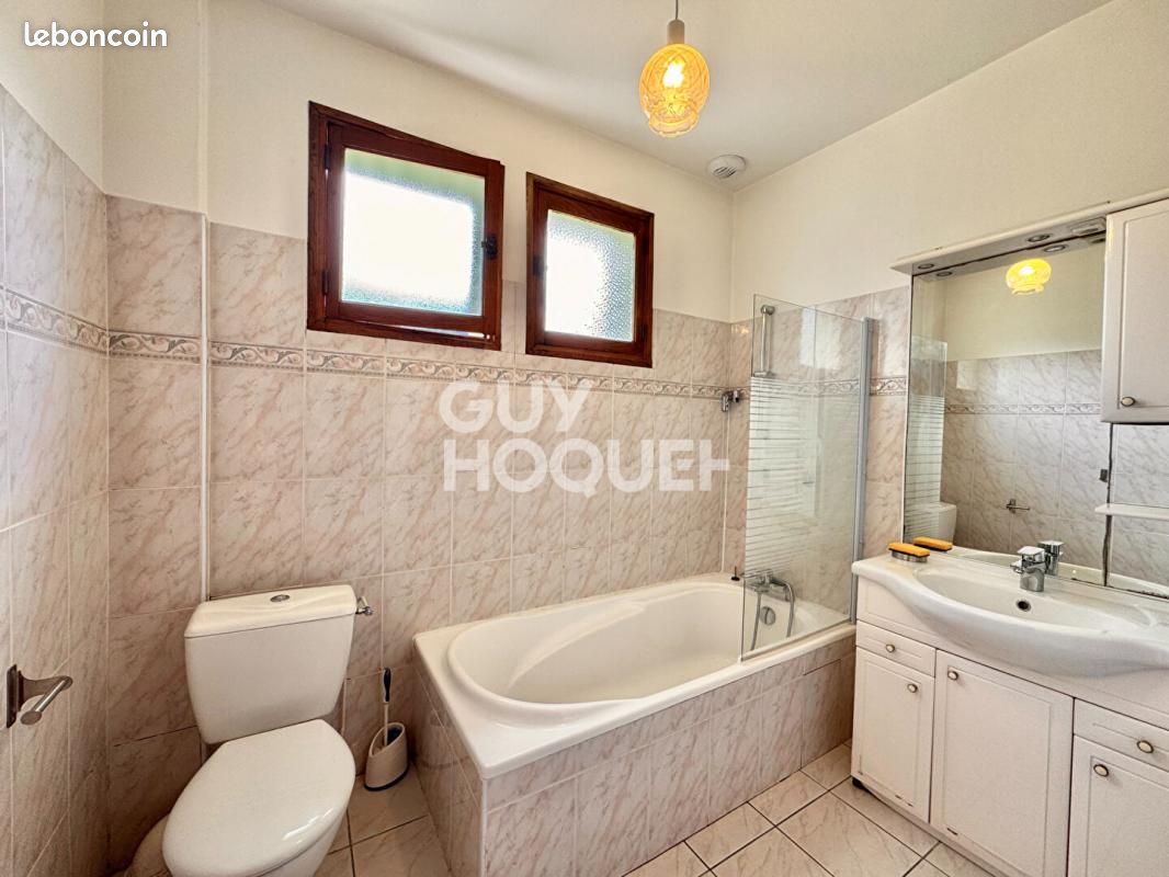 Maison a louer aix-les-bains - 5 pièce(s) - 134 m2 - Surfyn