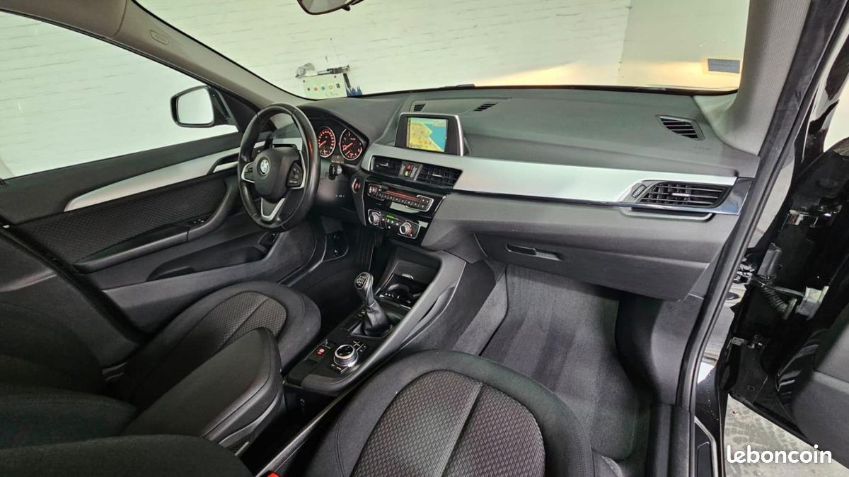 BMW X1 F48 sDrive 16d 116 ch Lounge (image 3)