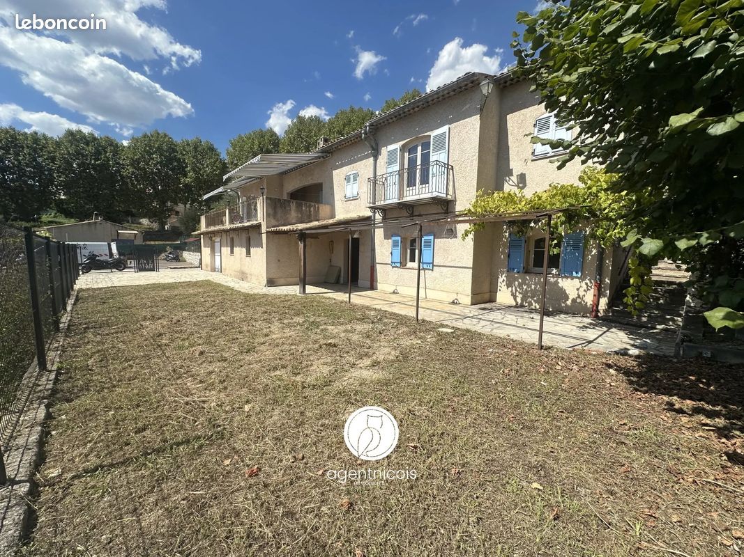 Appartement 5 pièces 182 m² · à La Gaude · 182 m² · 375 000 €