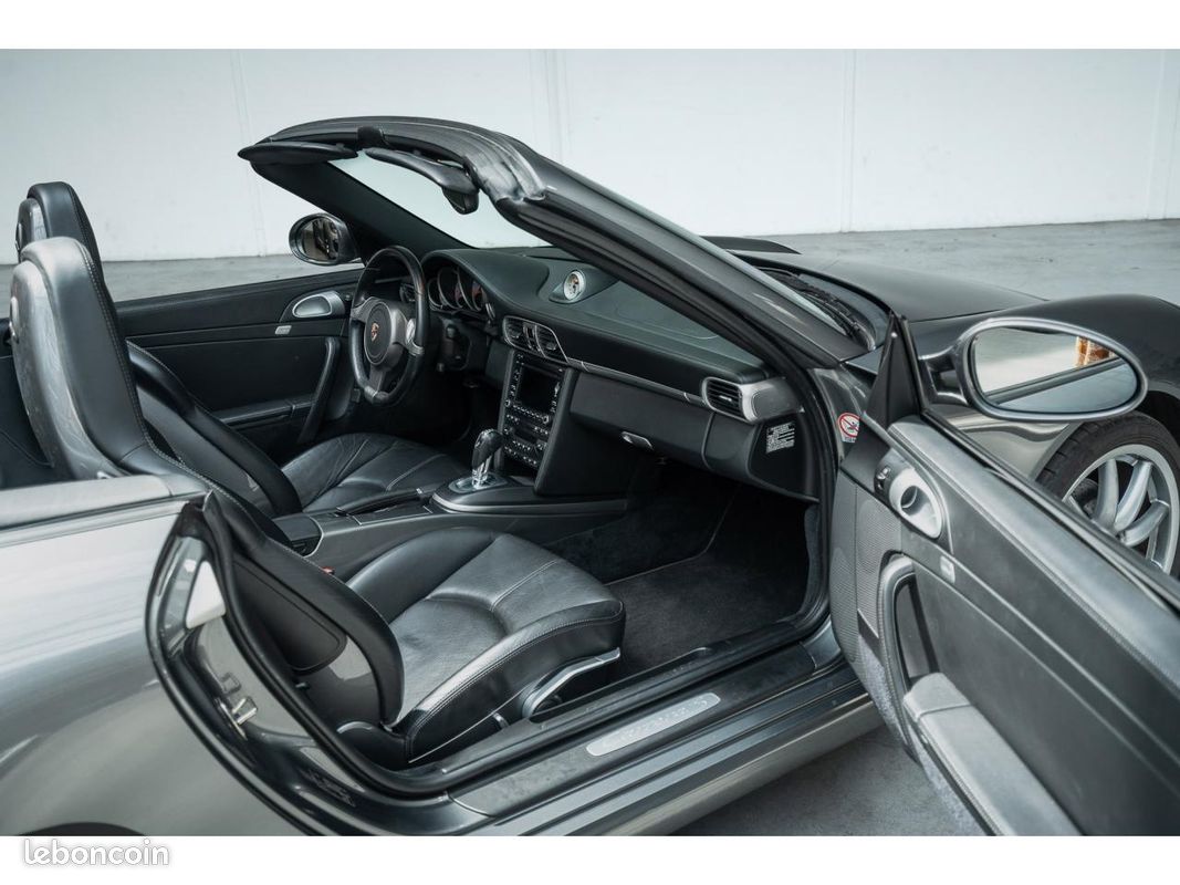 PORSCHE 911 997.2 Carrera S Cabriolet *Française / Gris Météor (image 33)