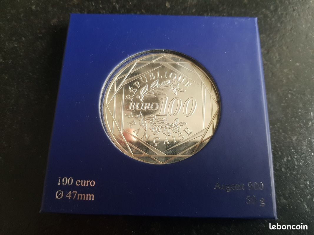 Lot De Timbres 'Révolution De La Dignité' Euromaidan Ukraine - 100 Pièces Numérotées 055/100, Neuf