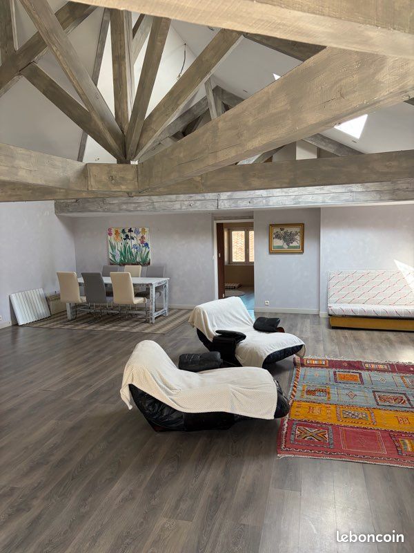 Maison 13 pièces 350 m² · à Pradines · 350 m² · 329 000 €