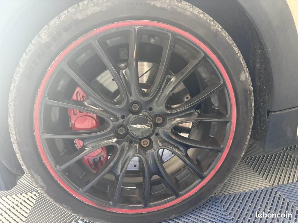 MINI MINI 1.6i - 175 R56 COUPE Cooper S PACK JOHN COOPER WORKS (image 24)