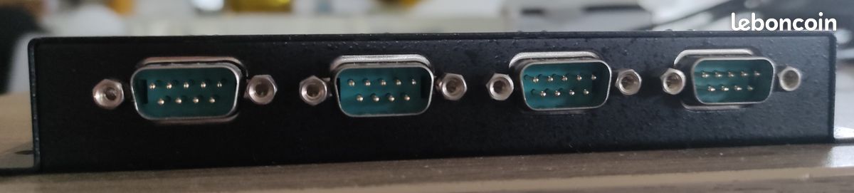 HUB 4 Ports série DB9 RS 232 industriel Startech (image 2)