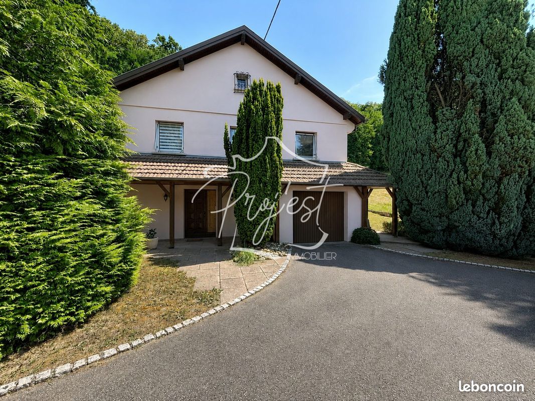 Maison 6 pièces 163 m² · à Carspach · 163 m² · 367 500 €