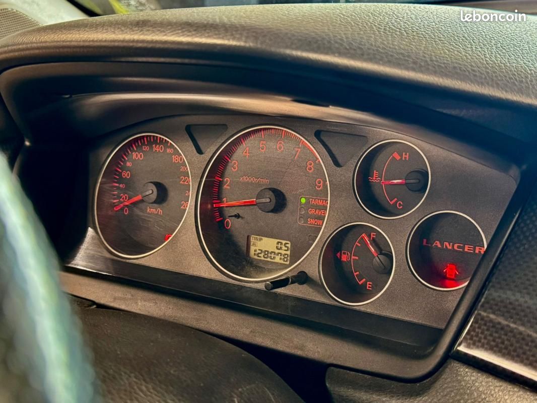 Mitsubishi LANCER EVOLUTION IX 2.0 T 280 BVM6 (image 22)