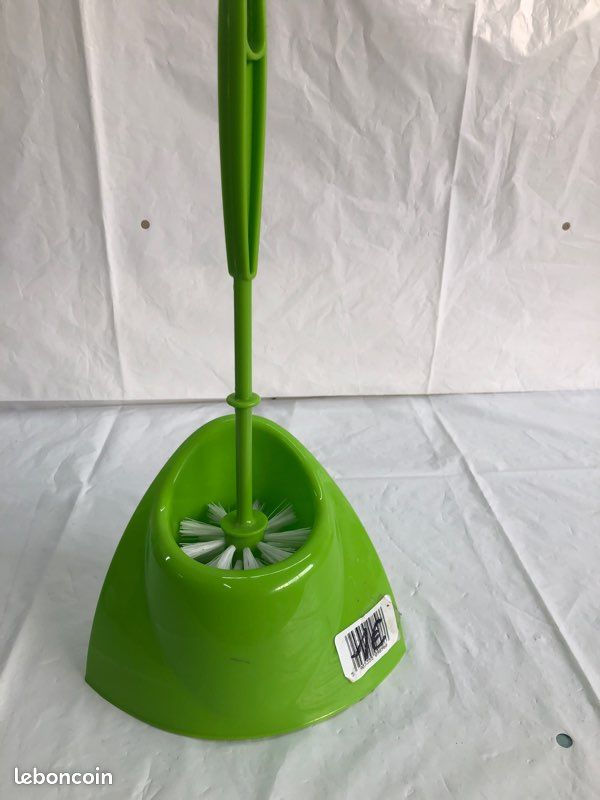 Brosse à WC 3 coloris au choix 1 pièce (image 2)