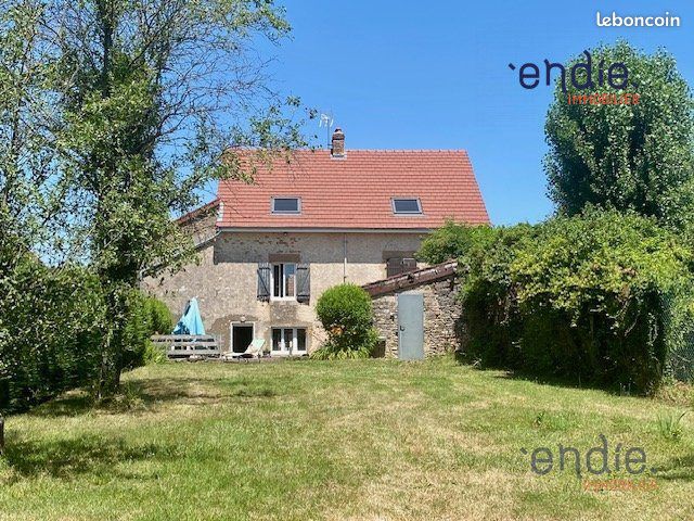 Maison 6 pièces 167 m² · à Montmirey-la-Ville · 167 m² · 280 000 €