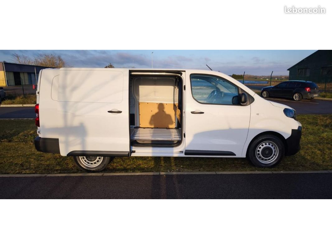 OPEL VIVARO XL 2.0 BlueHDi - 180 - BV EAT8 S&S FOURGON Fourgon PHASE 2 (image 6)