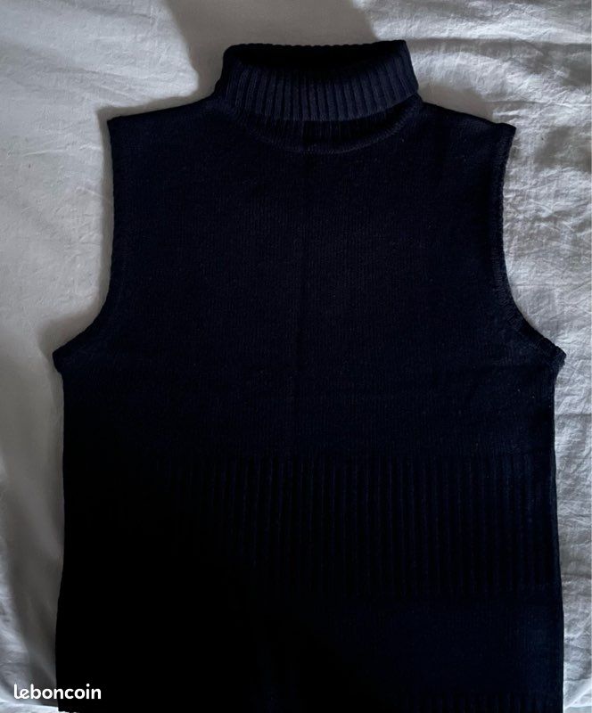 Pull noir sans manches neuf (image 1)