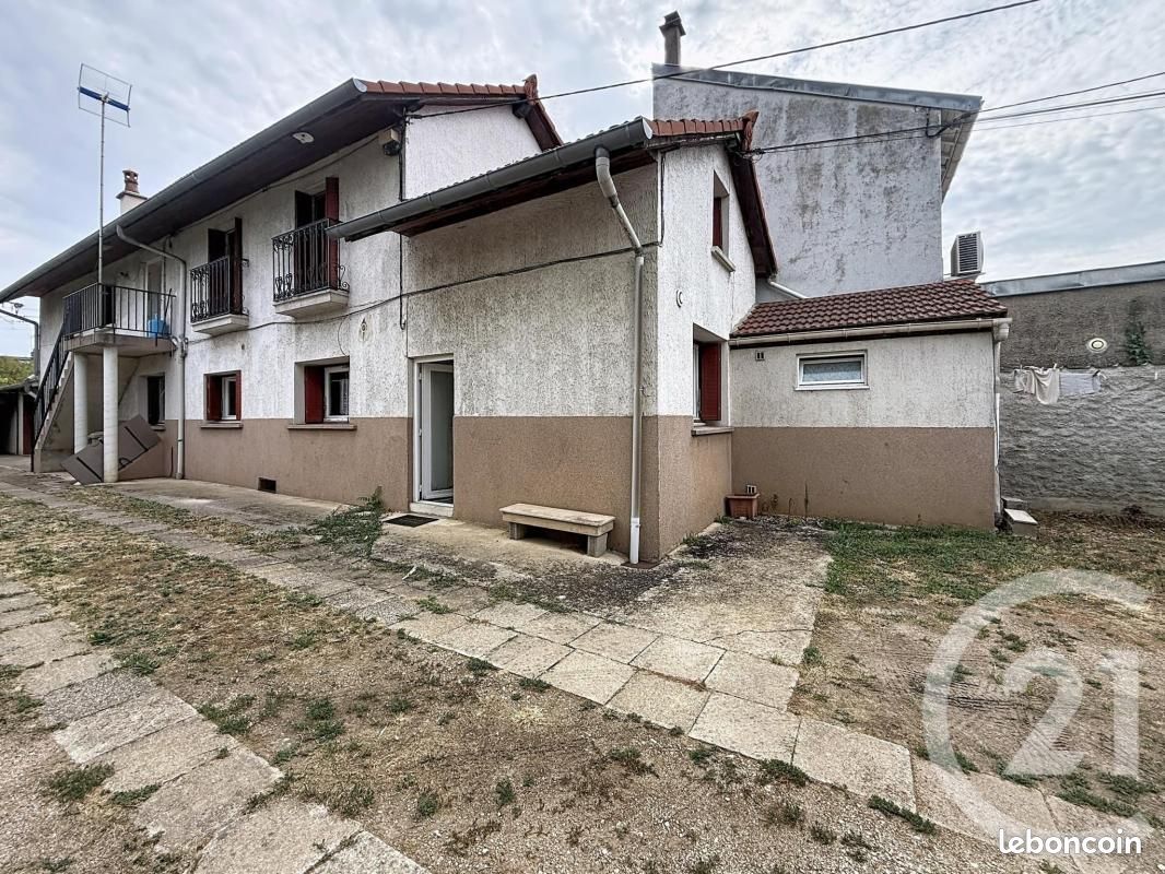 Immeuble 141 m² · à Dijon · 141 m² · 290 000 €