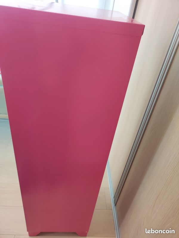 Armoir rose (image 2)