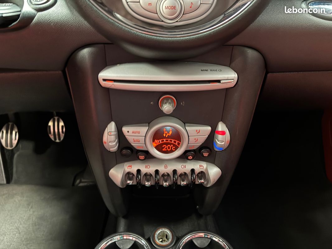 MINI MINI 1.6i - 170 Cooper S / INT CUIR ROUGE (image 18)