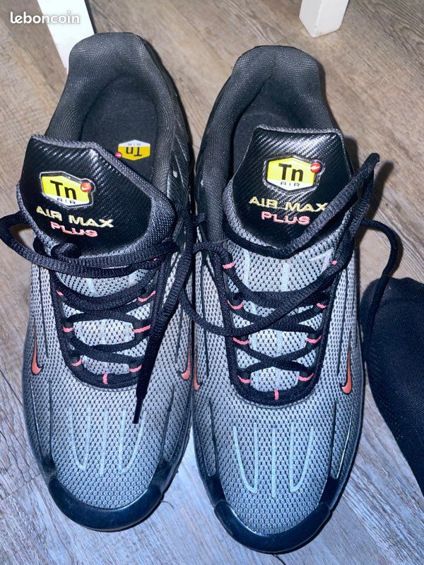 Nike Air Max Plus – Noir/Gris/Orange – Pointure 46 Et Nike
