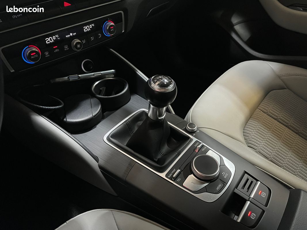 AUDI A3 Berline 1.0 TFSI 115 DESIGN - CarPlay - Coffre Electrique - Keyless - Suivi Complet - 2ᵉ Main - GARANTIE 12 MOIS (image 19)