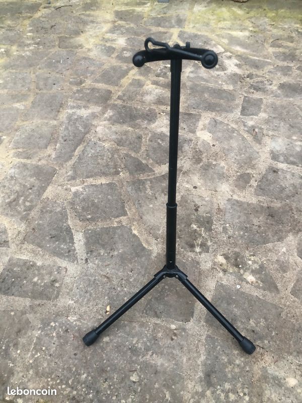 Support de guitare pliable et reglable (image 1)