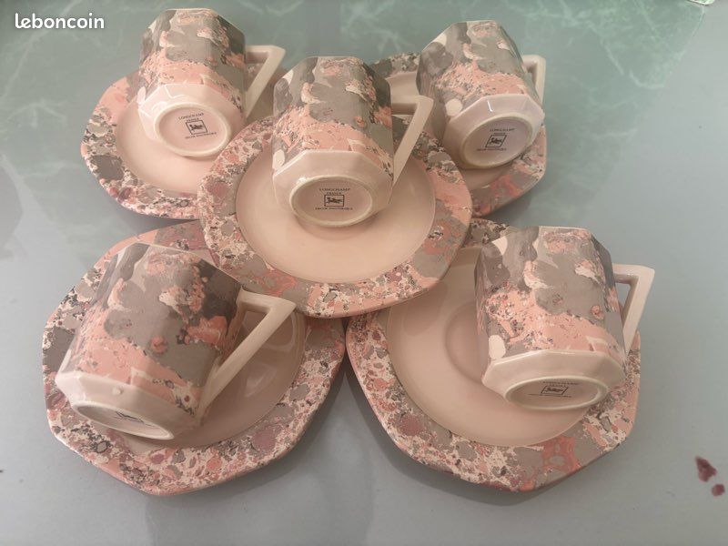 9 tasses et soucoupes octogonales Longchamp (image 3)