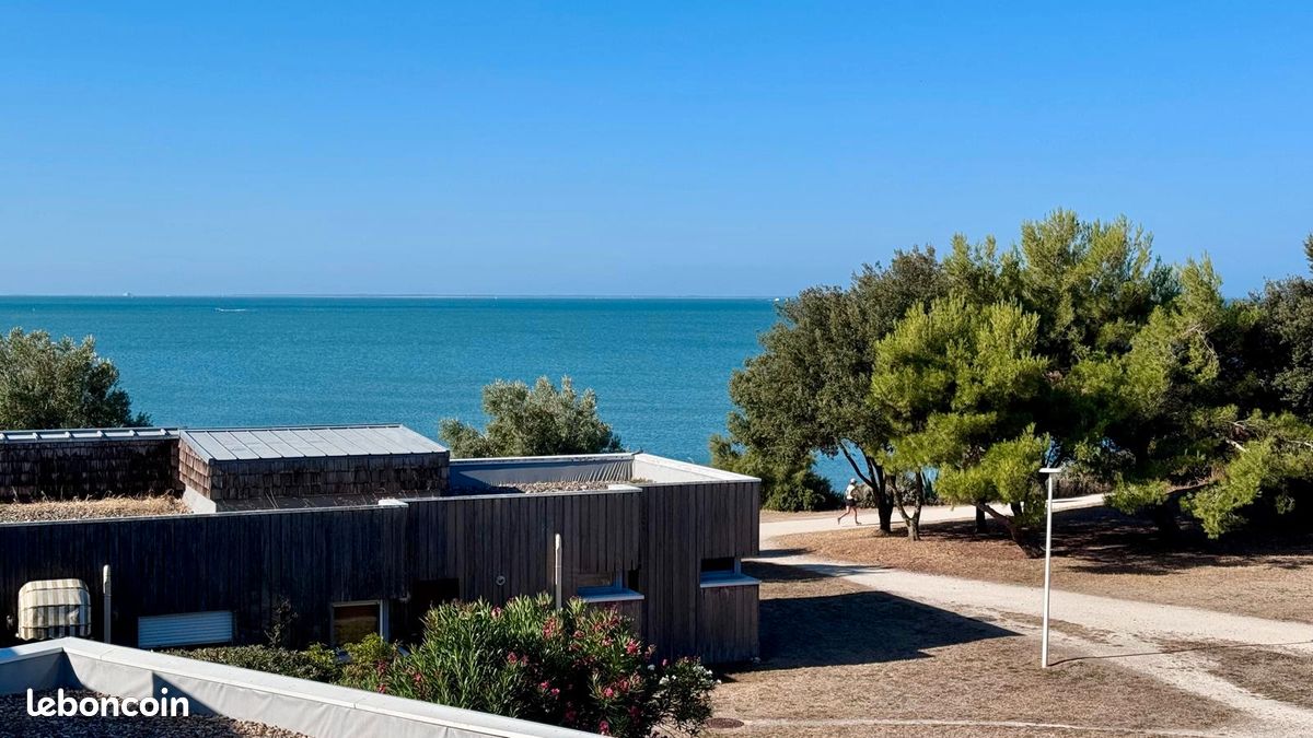 Appartement 3 pièces 81 m² · à La Rochelle · 81 m² · 696 800 €