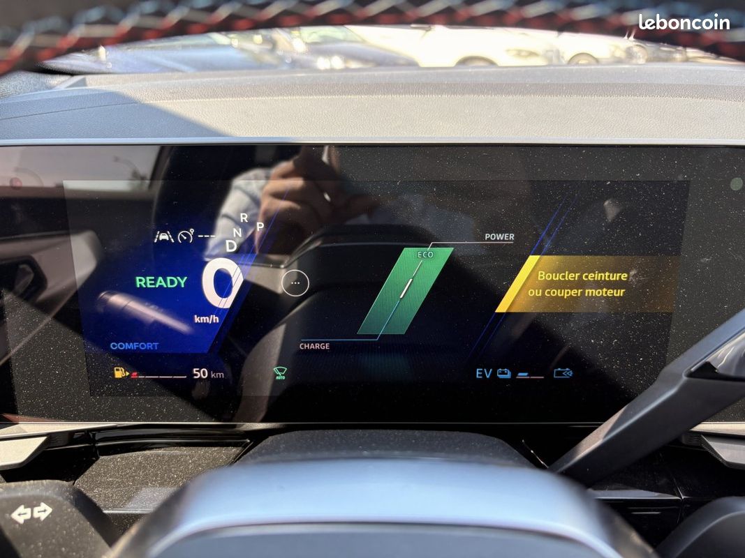 Renault Austral esprit Alpine full hybrid E-Tech 200 -26 (image 17)