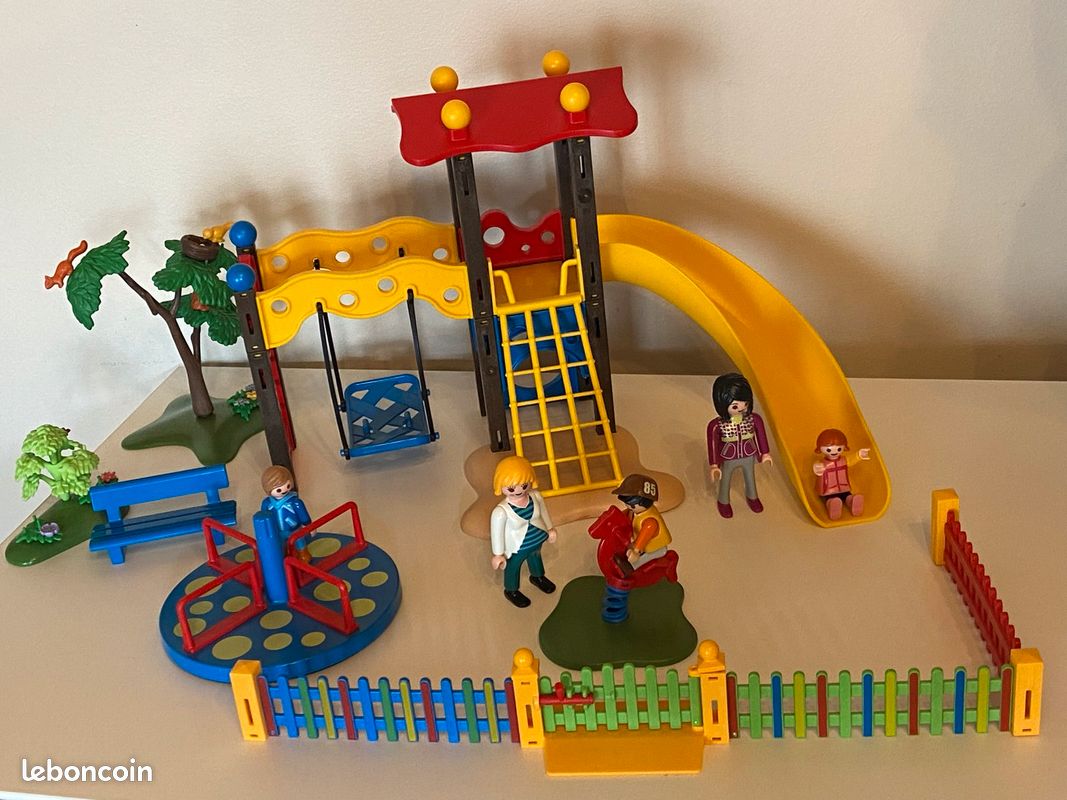 Square Playmobil 5568, en parfait état (image 1)