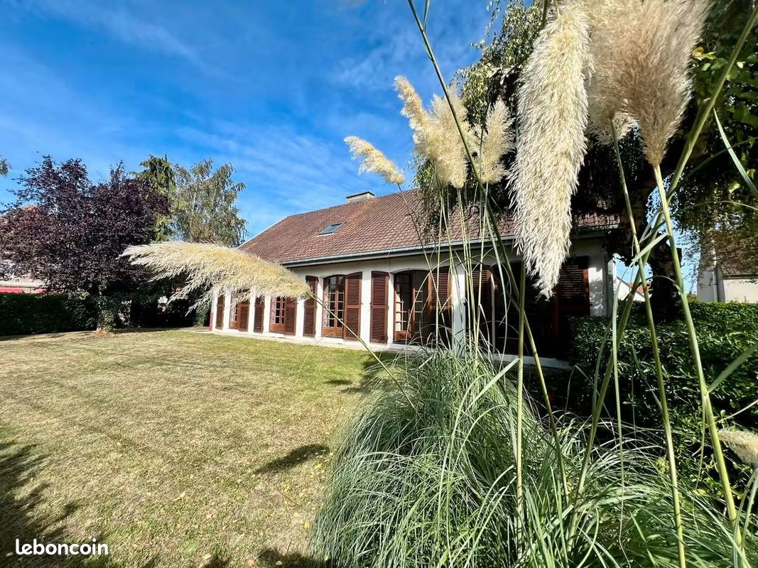 Maison 8 pièces 200 m² · à Verquigneul · 200 m² · 295 000 €
