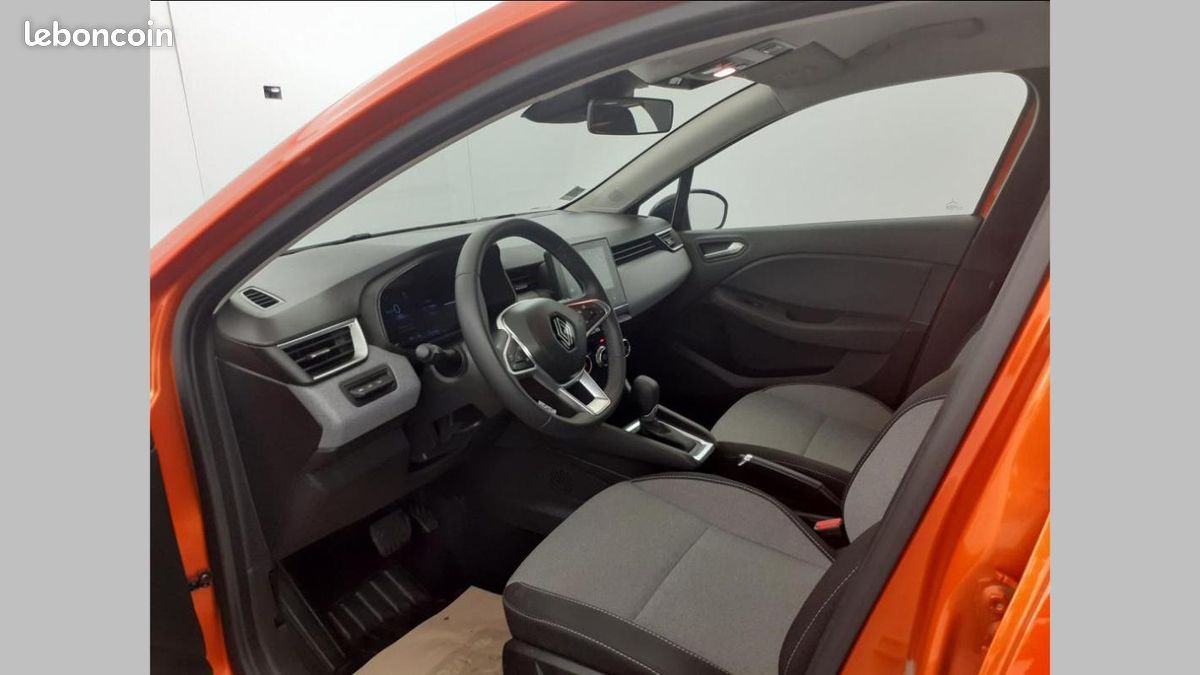 Renault Clio V E-Tech full hybrid 145 Evolution (image 7)