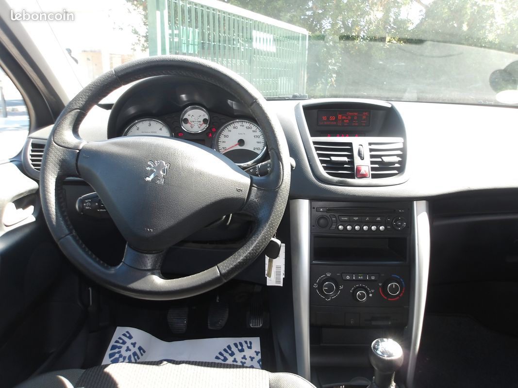 207 SW 1.6L HDi 92 cv " 85.000 kms " Clim+Régul (image 6)