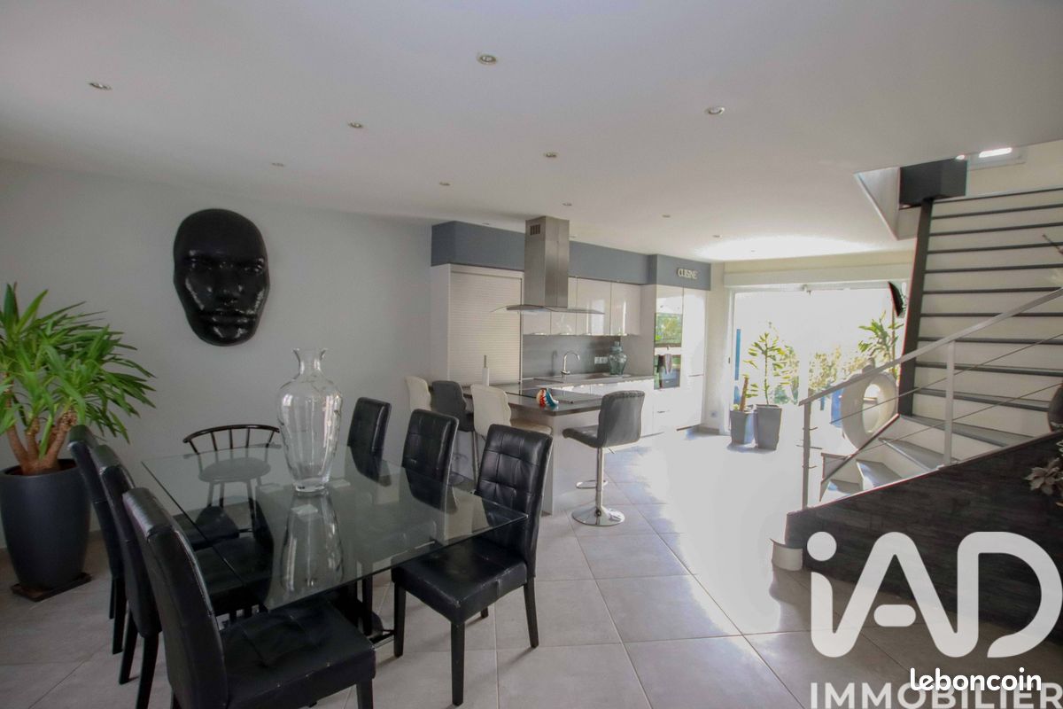 Maison 5 pièces 126 m² · à Sarry · 126 m² · 245 500 €