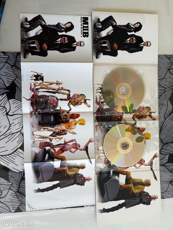 Lot de 5 DVD avec boite cartonné (image 9)