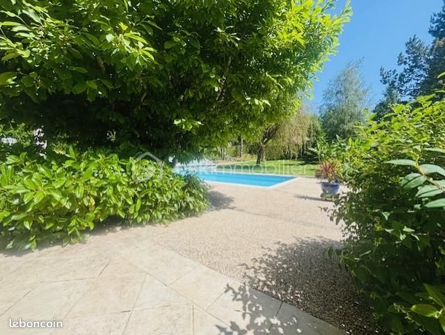 Maison 8 pièces 160 m² · à Chéroy · 160 m² · 289 000 €