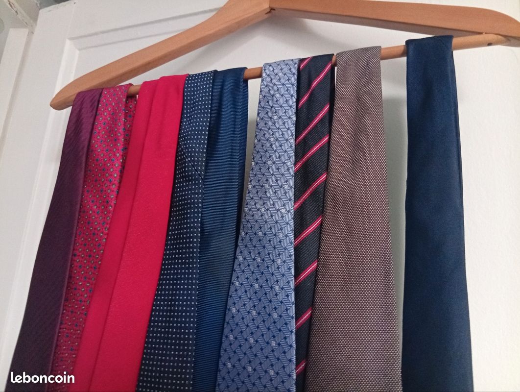 Lot De 10 Cravates Monti En Soie - Fabriqué En Italie - Occasion Parfait état