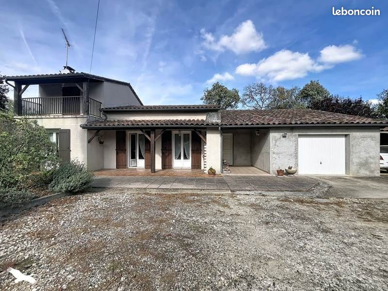 Maison 5 pièces 156 m² · à Moncaut · 156 m² · 213 000 €