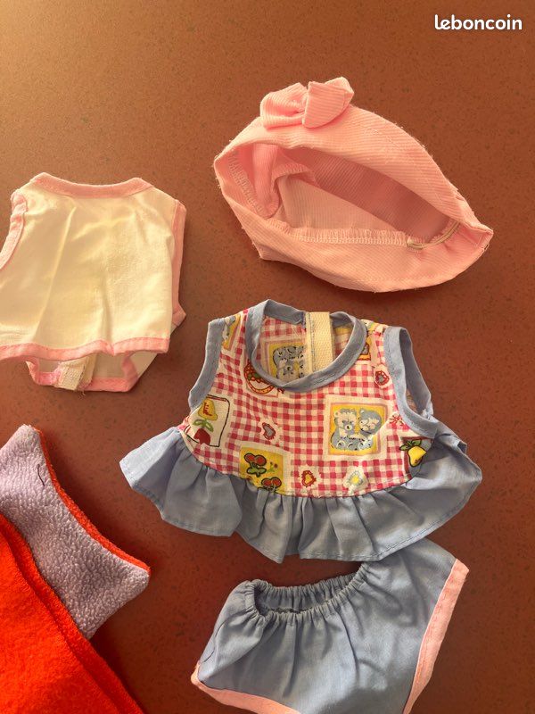 Vêtements pour poupon (image 2)